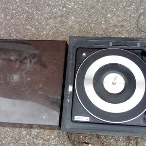 Portable Record Player Turntable in Black & Silver